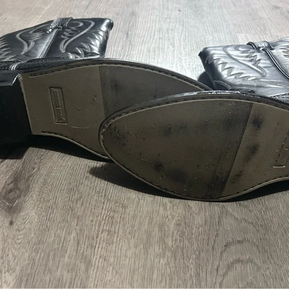 Sold - Picture 4 of 9